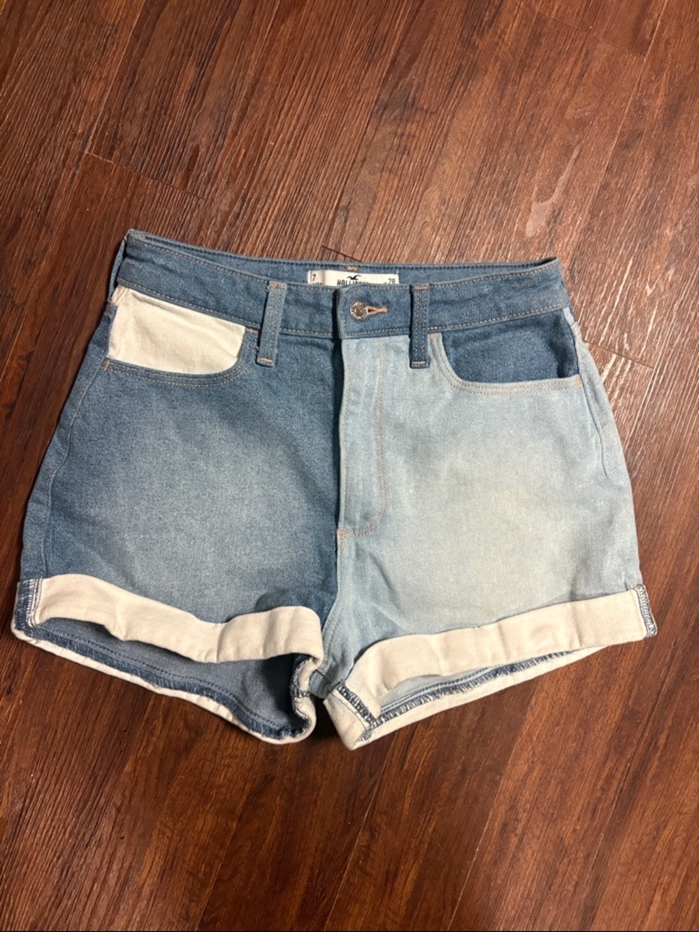 Holister Two-Tone Blue Denim High-Waist Women’s Shorts size 28